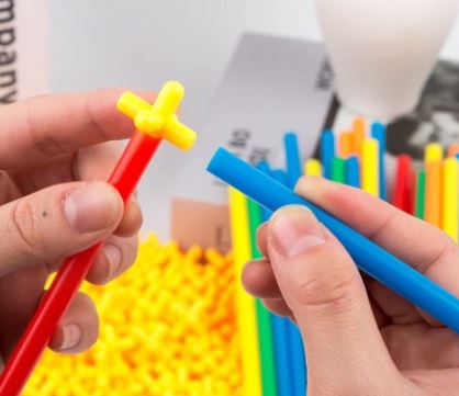 Educational Building Toy 300 Straws w/Connectors